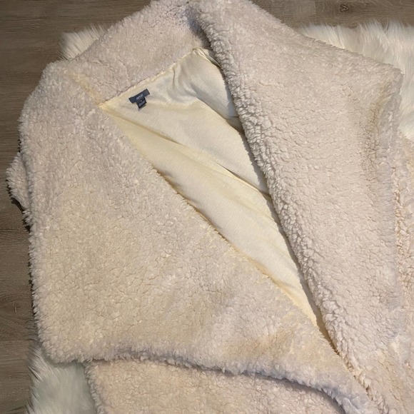 Aerie White Teddy Bear Vest Cardigan Medium - Picture 3 of 10